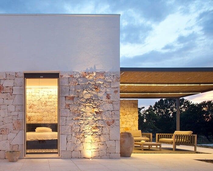 Dis cephe dogal tas kaplama uygulamasi 7 - Bodrum villa cephesi
